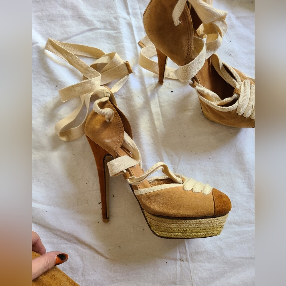 Jeffrey Campbell size 9.5 tan with cream ankle wrap heels